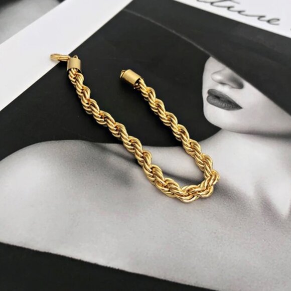 AVARIA Gigi Rope Chain Gold Bracelet ✨Waterproof✨ - Picture 3 of 4